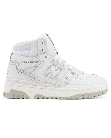Newbalance white store