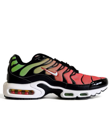 Black/flash crimson/kinetic green air max plus best sale