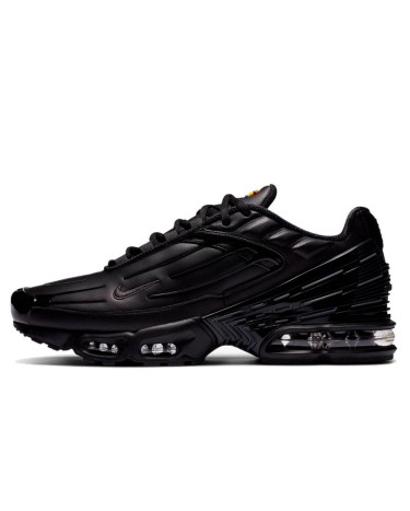 Nike 97s triple black deals