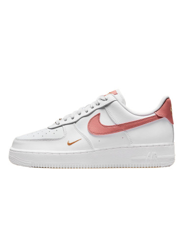 Nike air force 1 07 pink and white discount