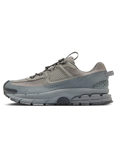 Nike Zoom Vomero Roam Metallic Platinum