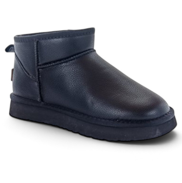 UGG Ultra Mini Leather Black