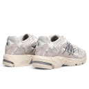 Оригінал Adidas Response CL x Bad Bunny Wonder White