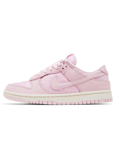 Nike Dunk Low Lace Pack Regal Pink