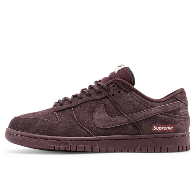 Nike SB Dunk Low x Supreme Brown