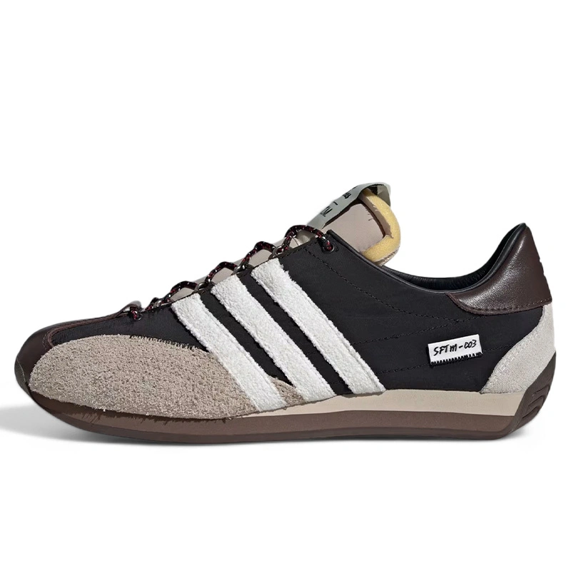 Adidas country black store