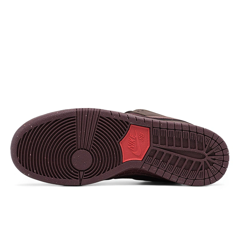 Nike air burgundy top
