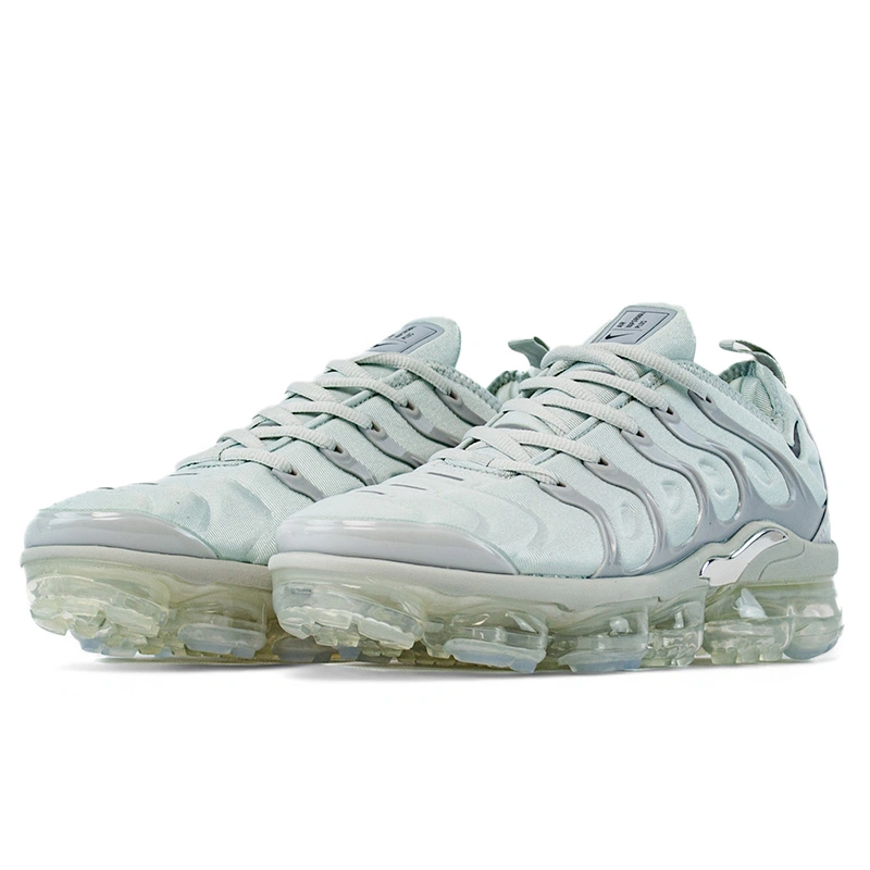 Light grey vapormax plus cheap