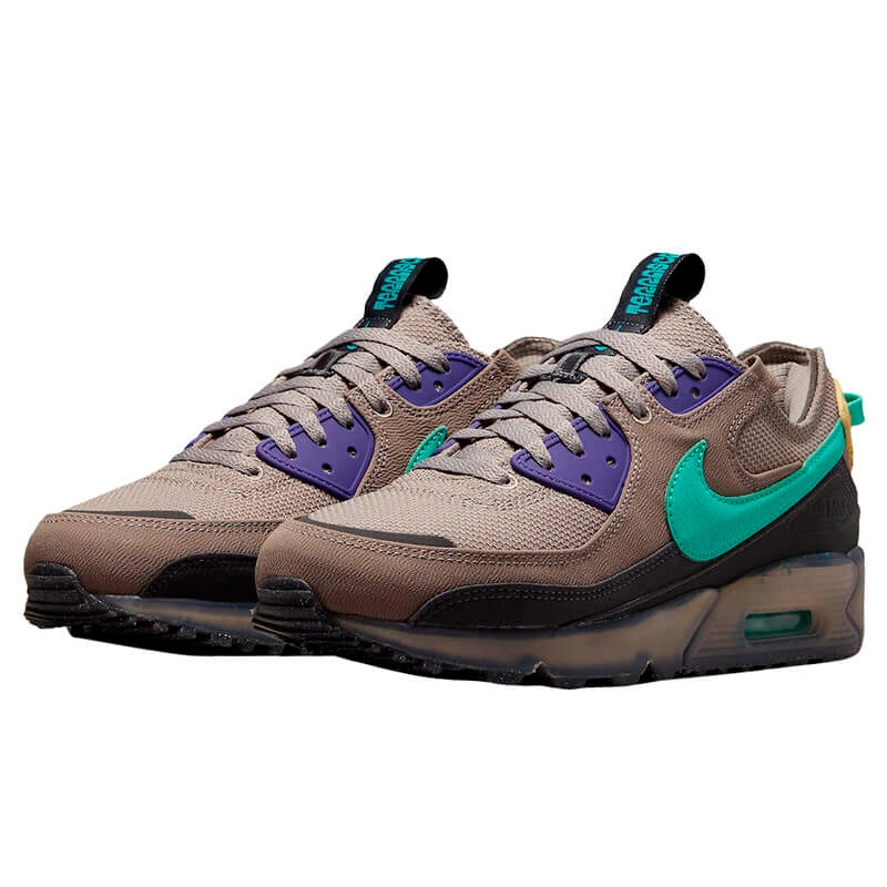 Nike air acg top
