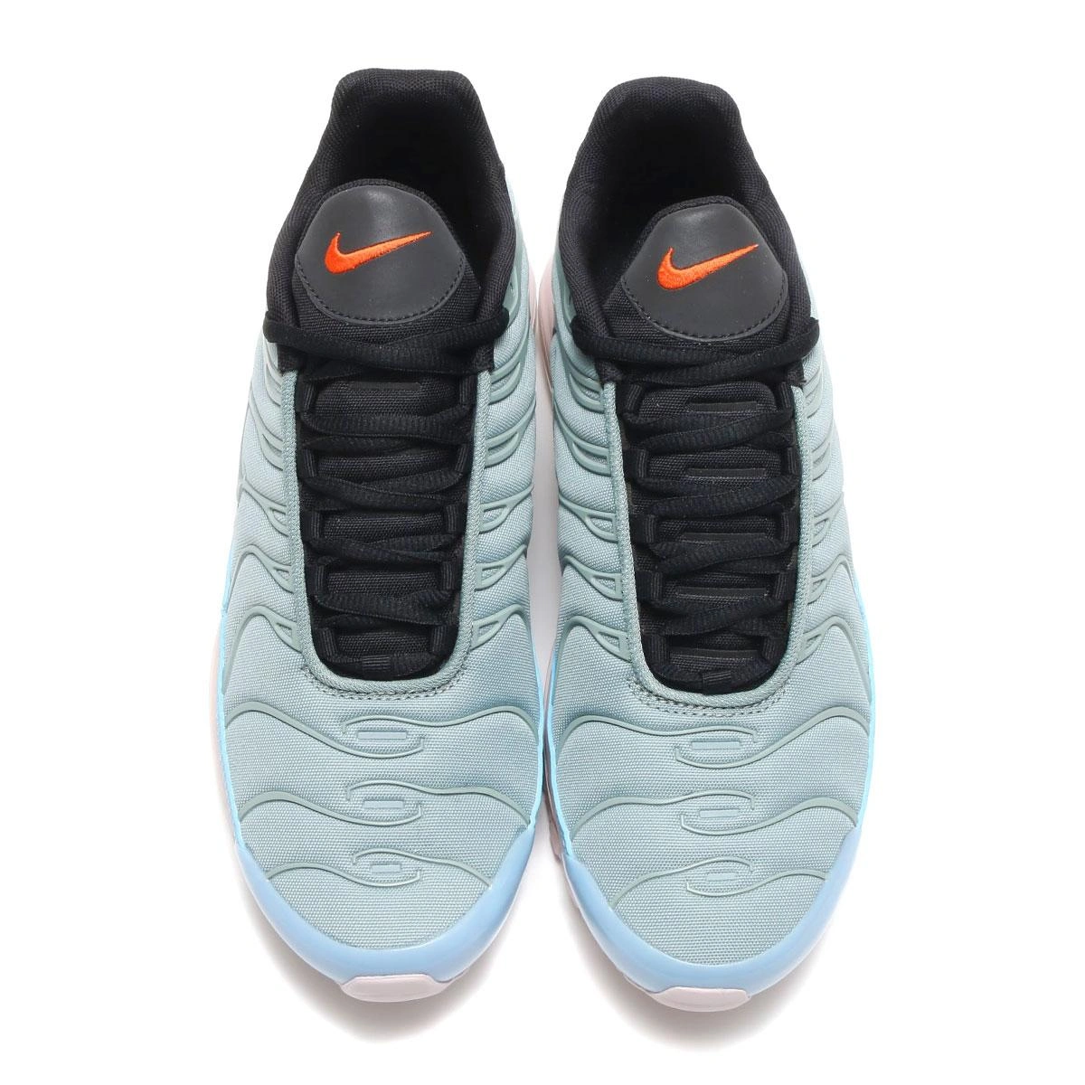 Layer cake nike shop