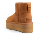 Придбати UGG Mini Platform Chestnut FKS2359033