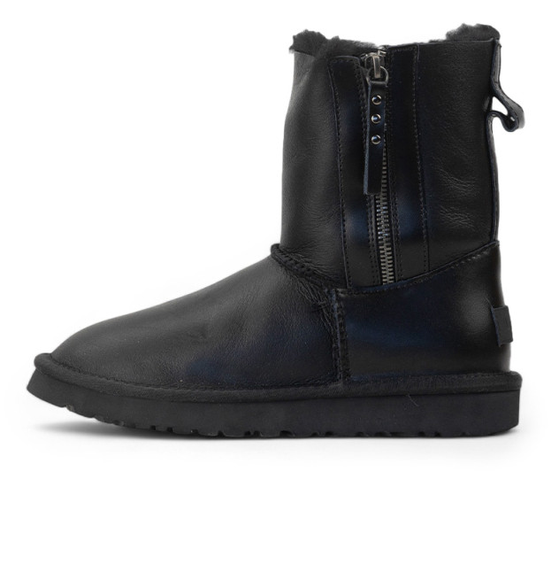 UGG Classic Short Zip Leather Black