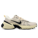 Придбати Nike V2K Runtekk Beige Black FKS2358987