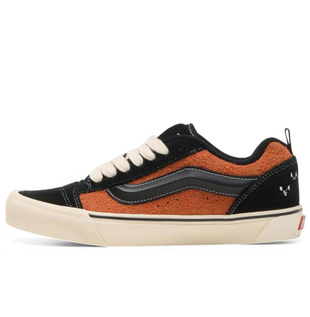 Vans x Disney Knu-Skool Scar VN0009QCYS81