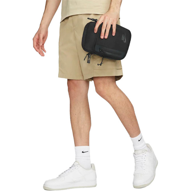 Сумка Nike ELMNTL PRM CRSSBDY DN2557-010