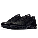 Кроссовки Nike Air Max Plus Triple Black 604133-050