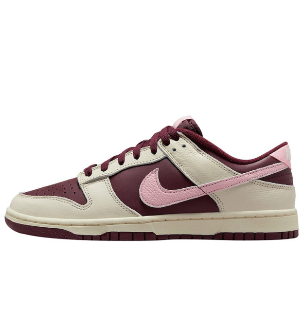 Nike Dunk Low Valentine’s Day DR9705-100