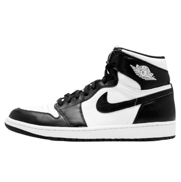 Jordan 1 Retro Black White 555088-010