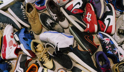 Топ-10 трендових кросівок сезону весна-літо 2025