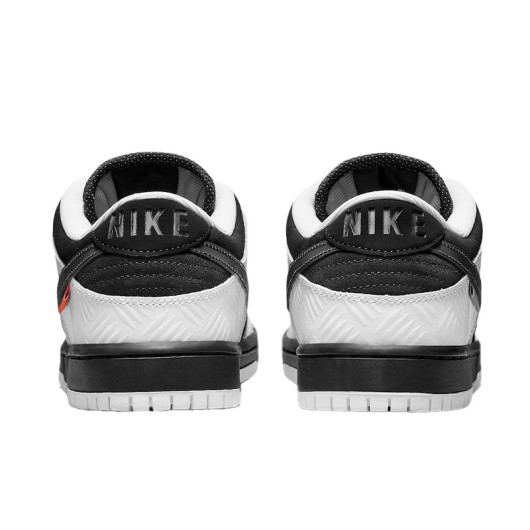 Nike SB Dunk Low x TIGHTBOOTH FD2629-100